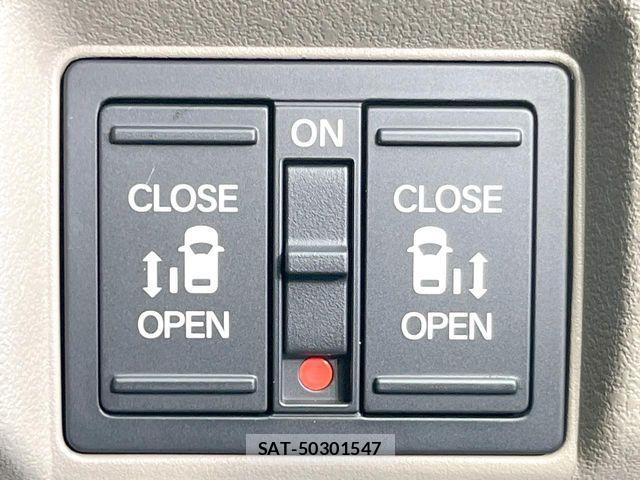Honda N BOX 2025-06 8744732-2