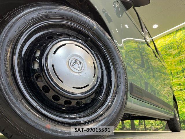 Honda N BOX 2025-05 8781389-12
