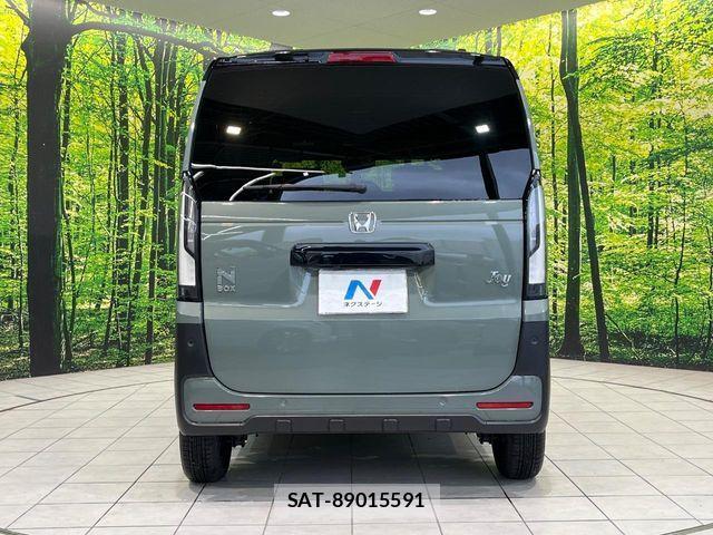 Honda N BOX 2025-05 8781389-14