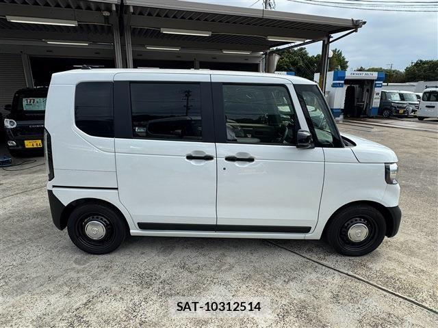 Honda N BOX 2025-08 8830783-16