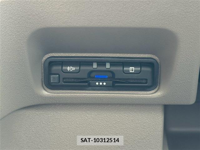 Honda N BOX 2025-08 8830783-23