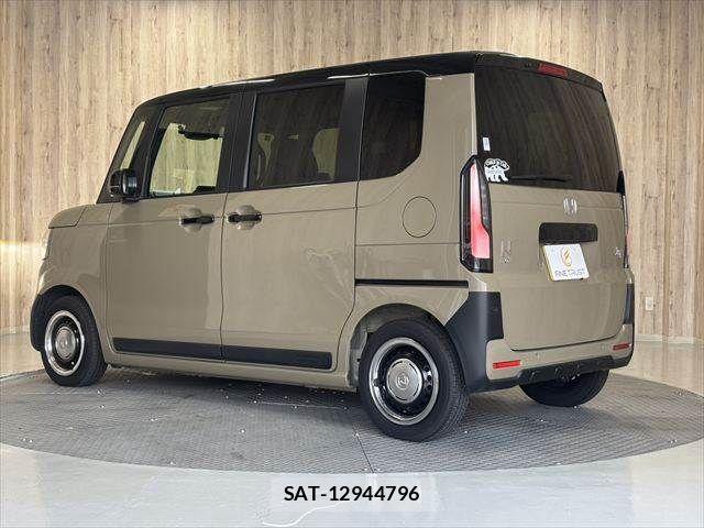 Honda N BOX 2025-01 8830782-19