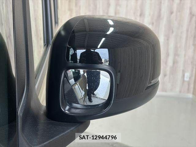 Honda N BOX 2025-01 8830782-25