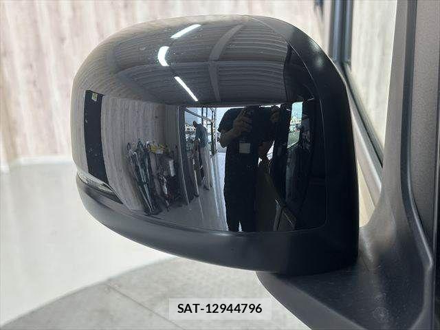 Honda N BOX 2025-01 8830782-26