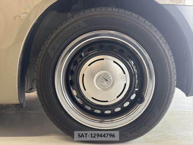 Honda N BOX 2025-01 8830782-28