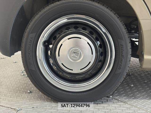 Honda N BOX 2025-01 8830782-29