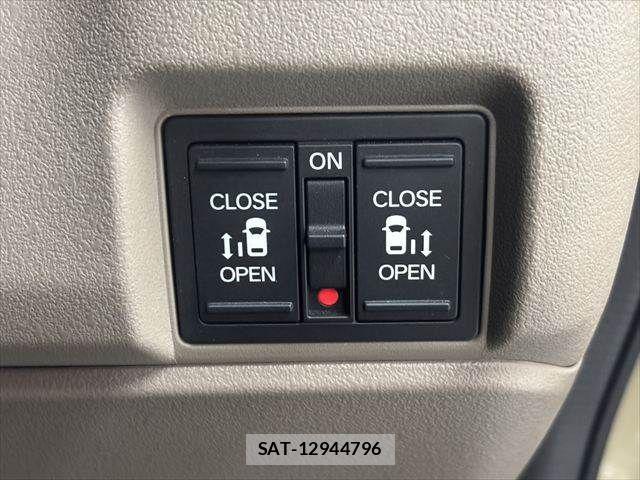 Honda N BOX 2025-01 8830782-6