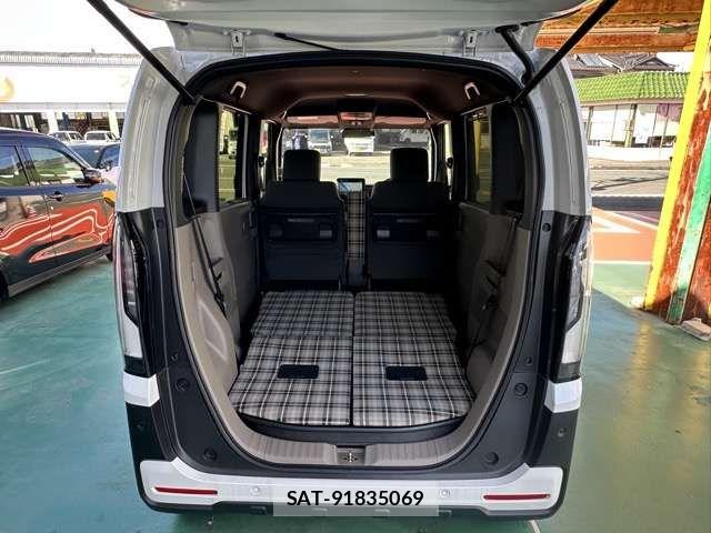 Honda N BOX 2025-08 8881184-10