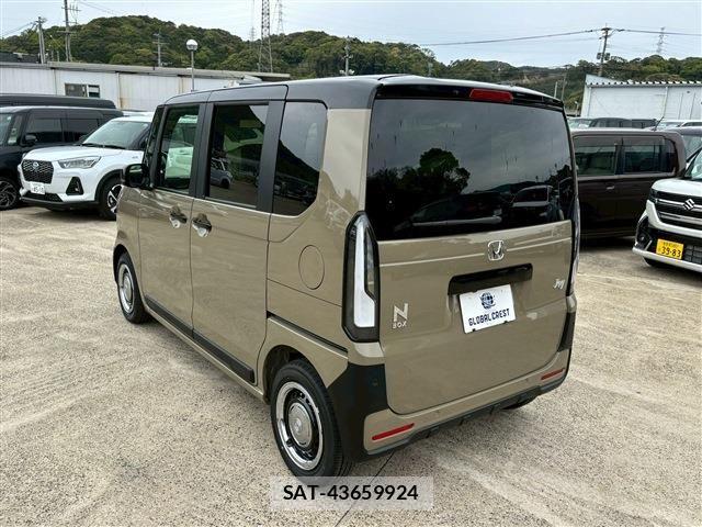 Honda N BOX 2026-05 8881183-10