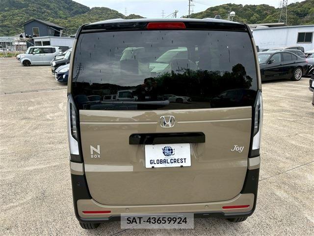 Honda N BOX 2026-05 8881183-11