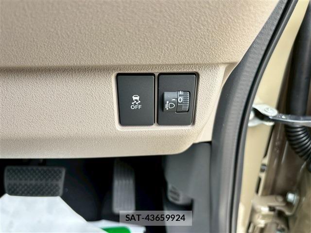 Honda N BOX 2026-05 8881183-18