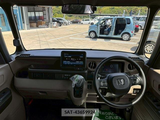 Honda N BOX 2026-05 8881183-2