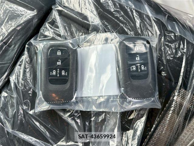 Honda N BOX 2026-05 8881183-29