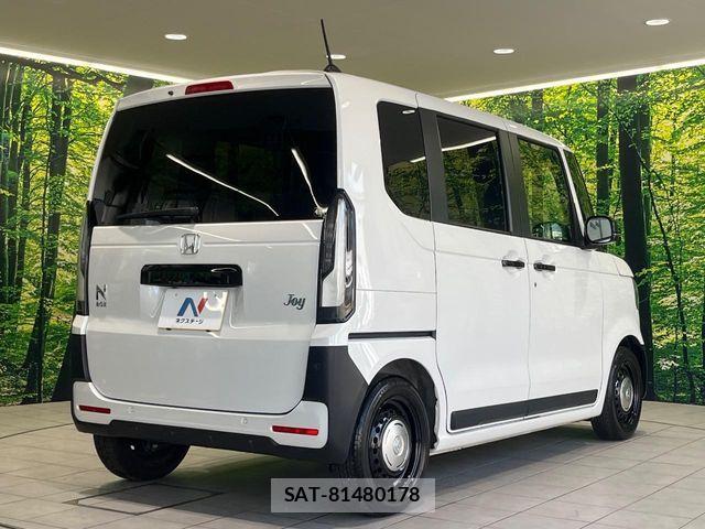Honda N BOX 2024-11 8884057-16