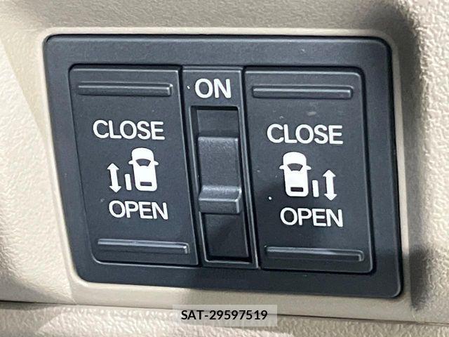 Honda N BOX 2025-02 8884056-4