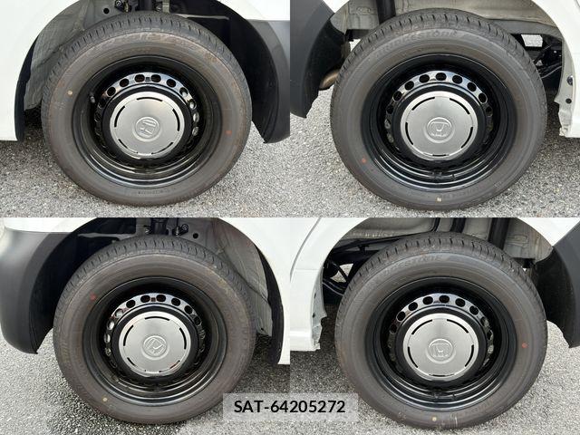 Honda N BOX 2026-03 8131604-13