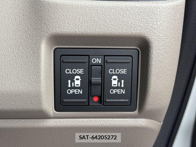 Honda N BOX 2026-03 8131604-27