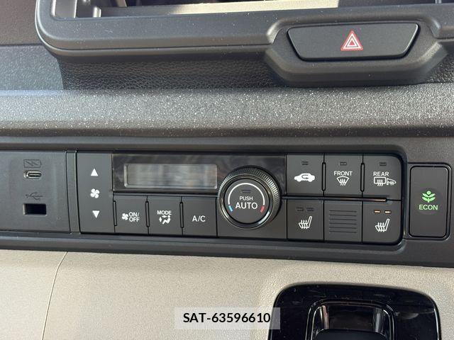 Honda N BOX 2026-05 8131595-22