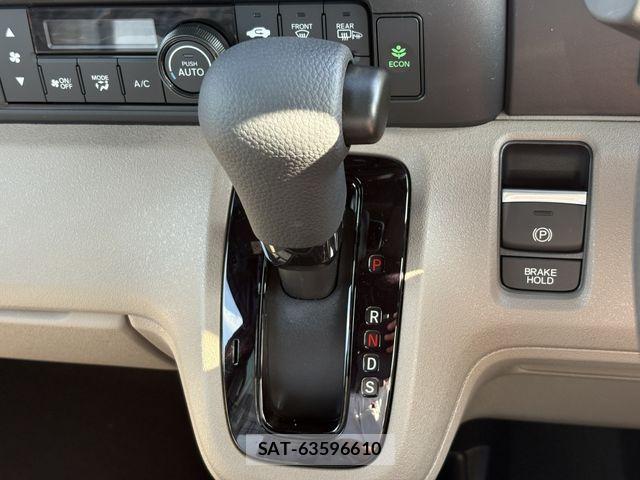 Honda N BOX 2026-05 8131595-23