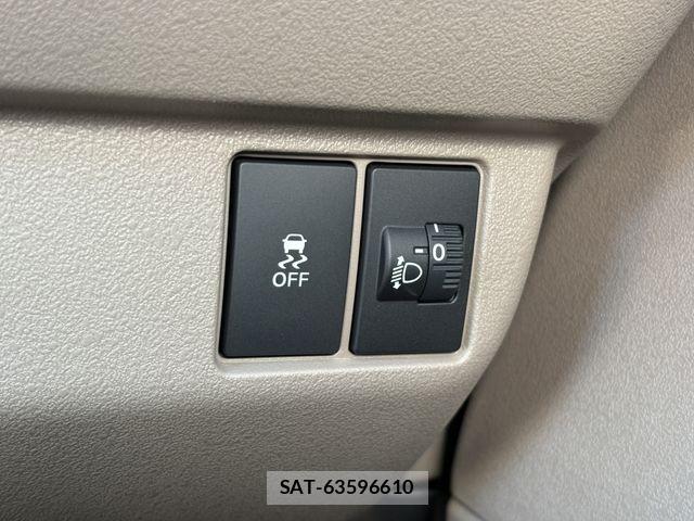 Honda N BOX 2026-05 8131595-28