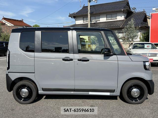 Honda N BOX 2026-05 8131595-6
