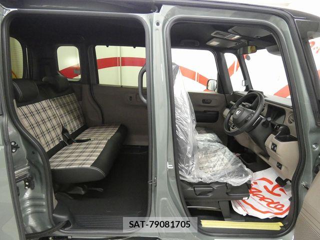 Honda N BOX 2026-02 8628081-11