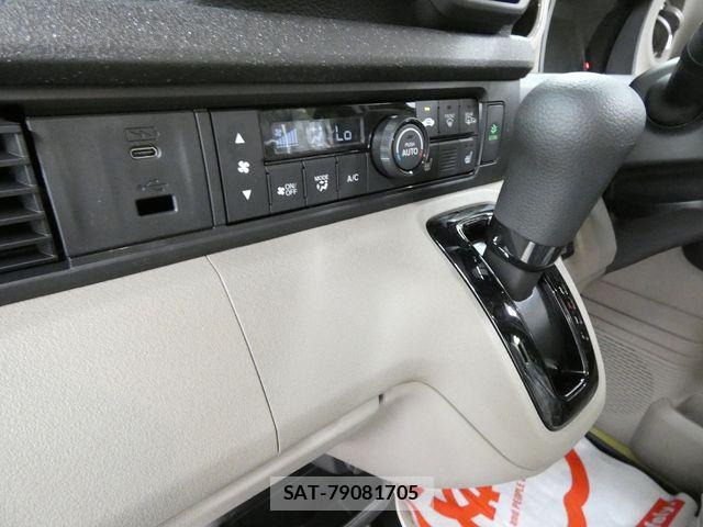 Honda N BOX 2026-02 8628081-27