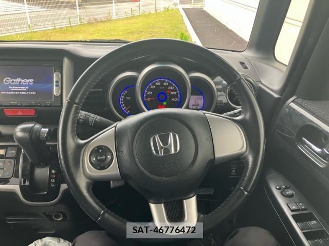 Honda N BOX 2013-09 7359026-17