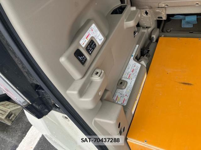 Honda N BOX PLUS 2014-05 7787651-15