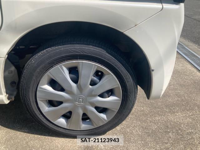 Honda N BOX PLUS 2013-11 8231072-4