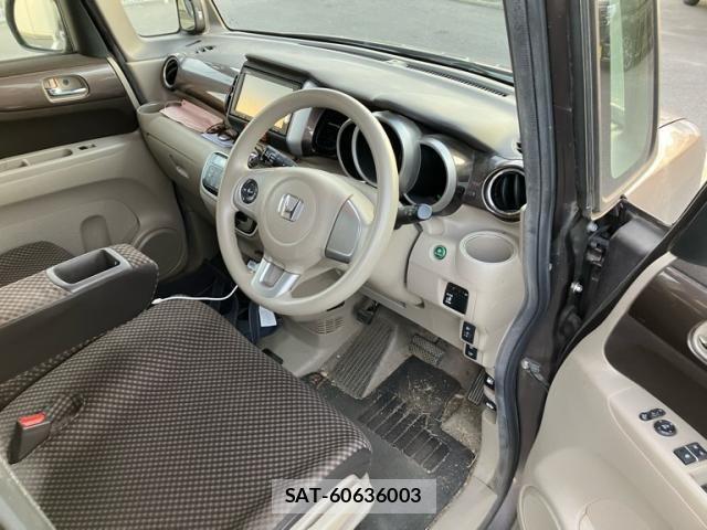 Honda N BOX PLUS 2014-10 8526247-13