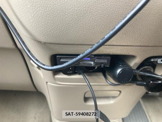 Honda N BOX PLUS 2013-04 8562958-24
