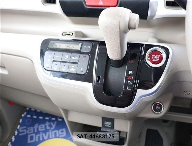 Honda N BOX SLASH 2015-09 1429616-11