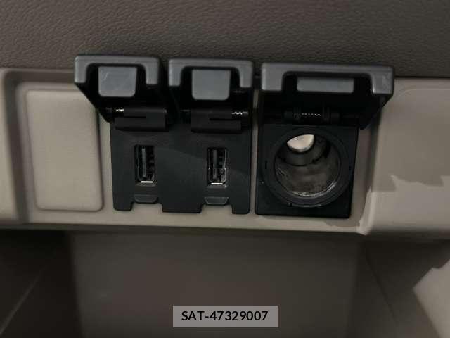 Honda N BOX SLASH 2017-09 6613733-19