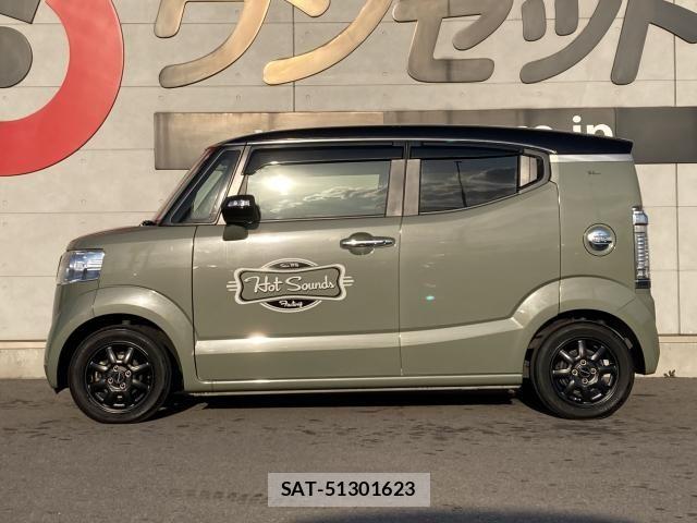 Honda N BOX SLASH 2017-03 6613731-16