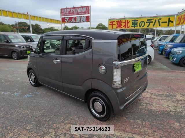 Honda N BOX SLASH 2015-10 6672924-11