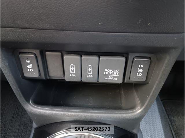 Honda N BOX SLASH 2019-06 6683932-10