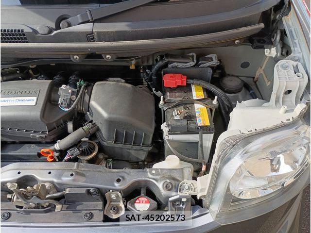 Honda N BOX SLASH 2019-06 6683932-16