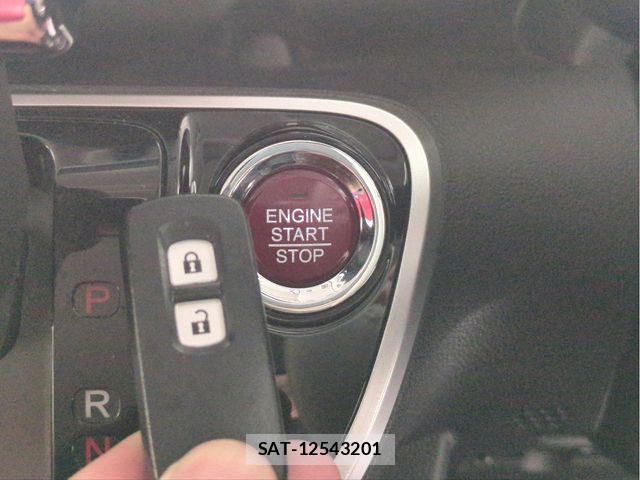 Honda N BOX SLASH 2018-02 6752650-12