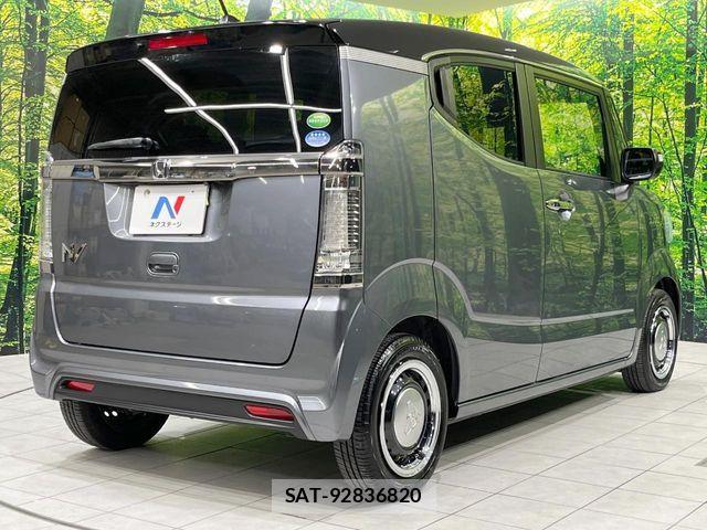 Honda N BOX SLASH 2019-06 6816233-16