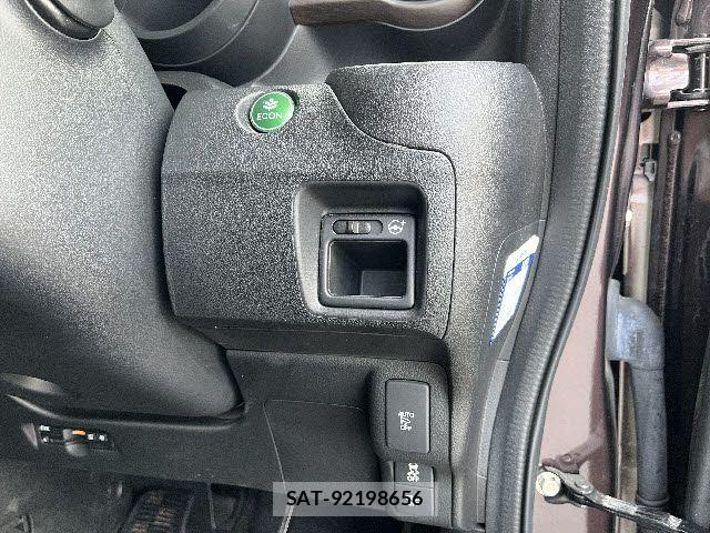 Honda N BOX SLASH 2017-09 7215960-16