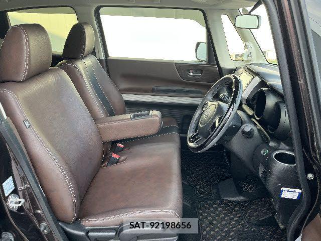 Honda N BOX SLASH 2017-09 7215960-3