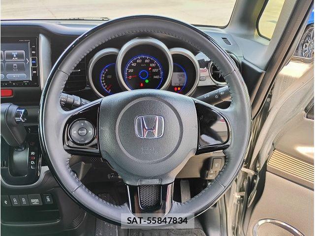Honda N BOX SLASH 2019-06 7328900-13