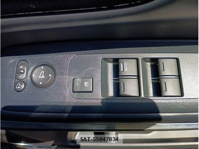 Honda N BOX SLASH 2019-06 7328900-17