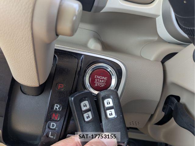 Honda N BOX SLASH 2015-02 7456324-13