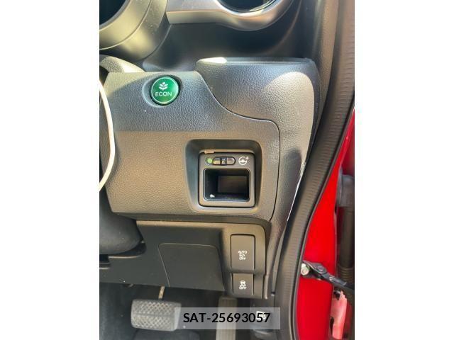Honda N BOX SLASH 2016-03 7456323-15