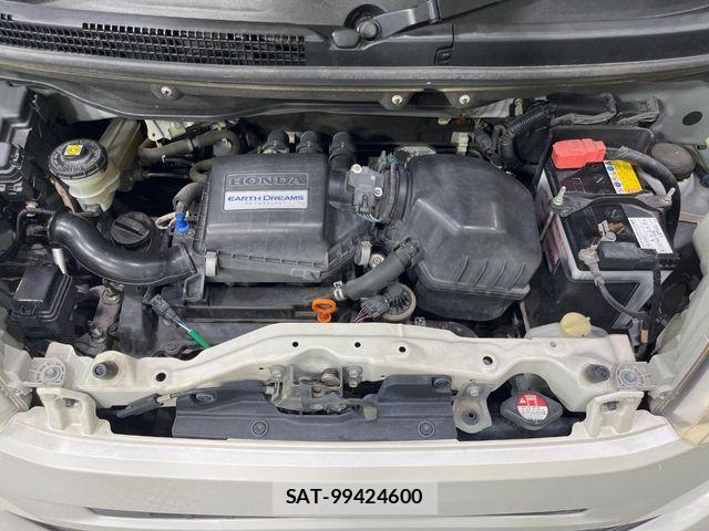 Honda N BOX SLASH 2015-08 8337131-17