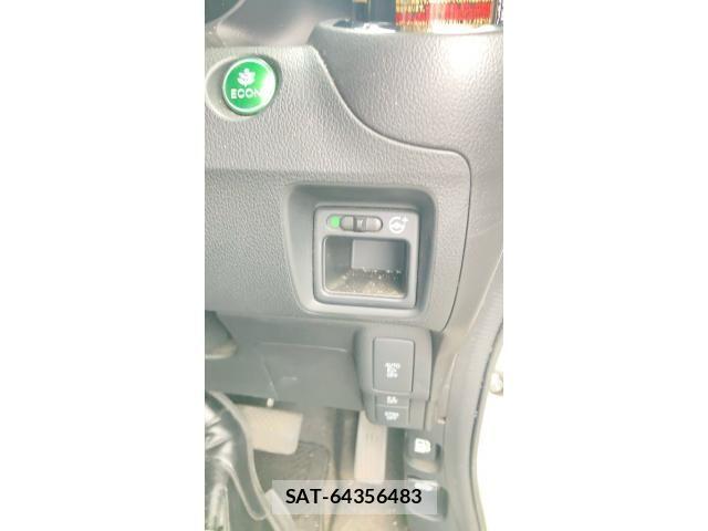 Honda N BOX SLASH 2018-02 8796924-18