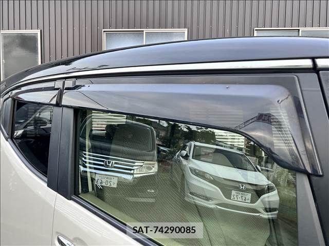 Honda N BOX SLASH 2015-03 8871663-9