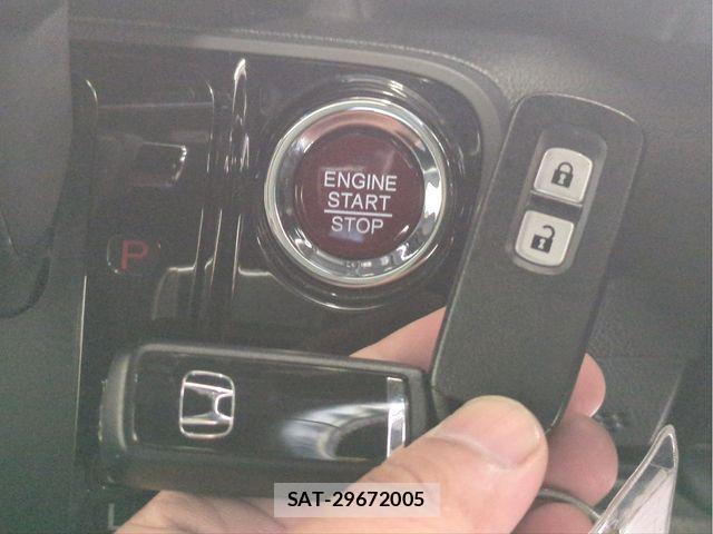 Honda N BOX SLASH 2015-02 8871666-11
